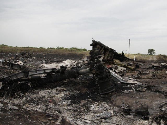Терористи викрали 24 трупи з місця авіакатастрофи на Донеччині, — джерело