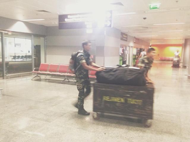 В Киев из Малайзии прибыли более сотни экспертов В Киев из Малайзии прибыли более сотни экспертов