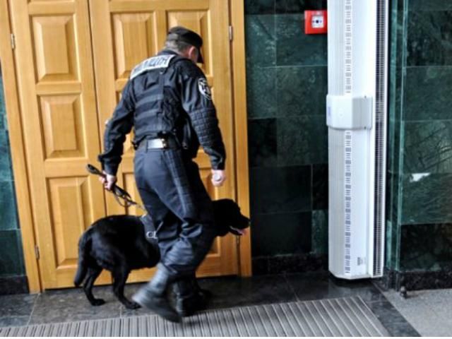 Сьогодні в Києві "замінували" 7 об'єктів, серед яких ТЦ і телеканал Сьогодні в Києві "замінували" 7 об'єктів, серед яких ТЦ і телеканал