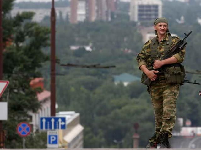 Вночі у Донецьку було чути постріли і вибухи, — міськрада 