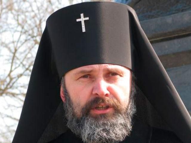 Неизвестные подожгли дачный дом украинского священника в Крыму Неизвестные подожгли дачный дом украинского священника в Крыму