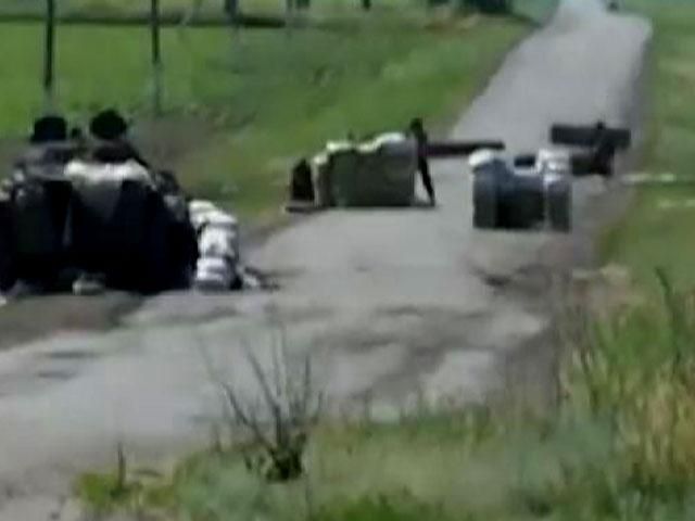 За сутки погибло 13 военных, границу Украины пересекли 14 российских "Градов"
