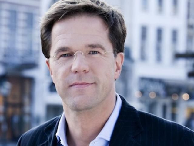 Порошенко провел телефонный разговор с премьером Нидерландов Порошенко провел телефонный разговор с премьером Нидерландов