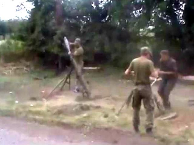 Террористы тренируются перед наступлением на украинскую армию (Видео)