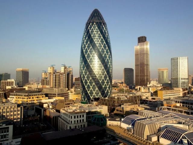 Російські олігархи виводять активи з Лондона через загрозу санкцій Російські олігархи виводять активи з Лондона через загрозу санкцій