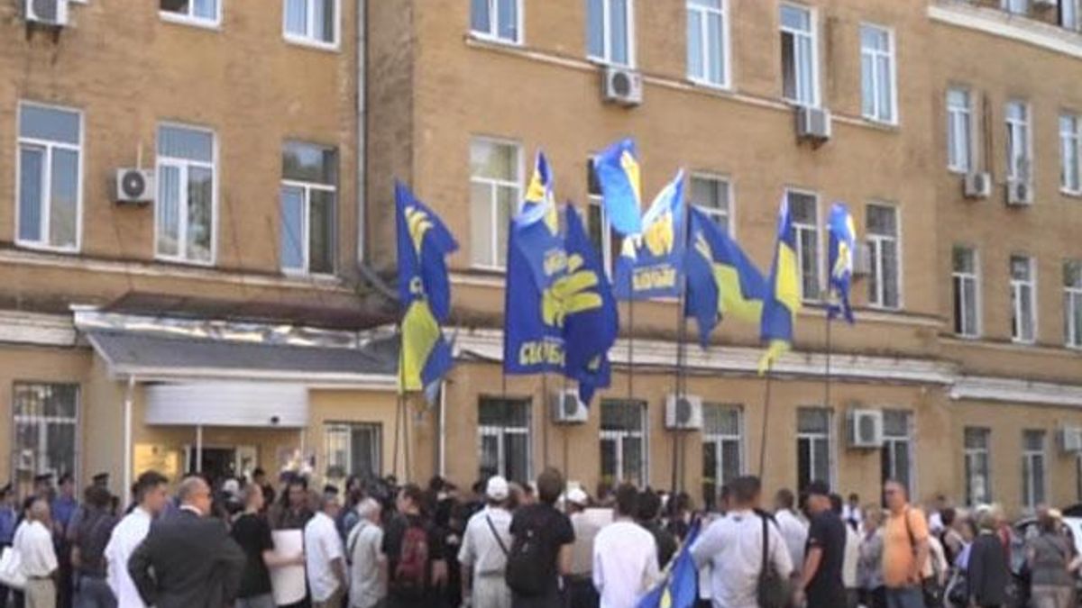 Киевский админсуд провел первое слушание дела о запрете КПУ