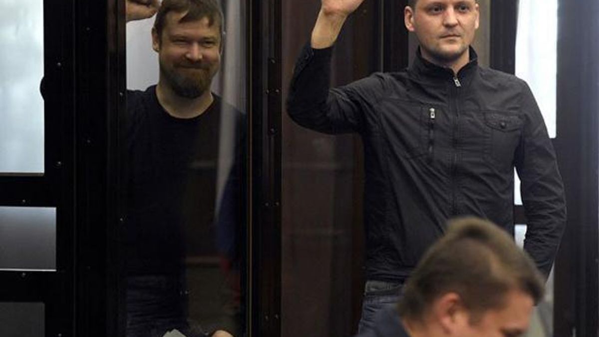 Российских оппозиционеров Развожаева и Удальцова приговорили к 4,5 годам заключения