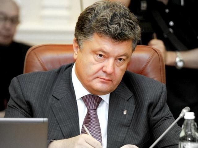 Порошенко просит Турчинова уже завтра вынести на рассмотрение ВР вопрос об отставке Яценюка