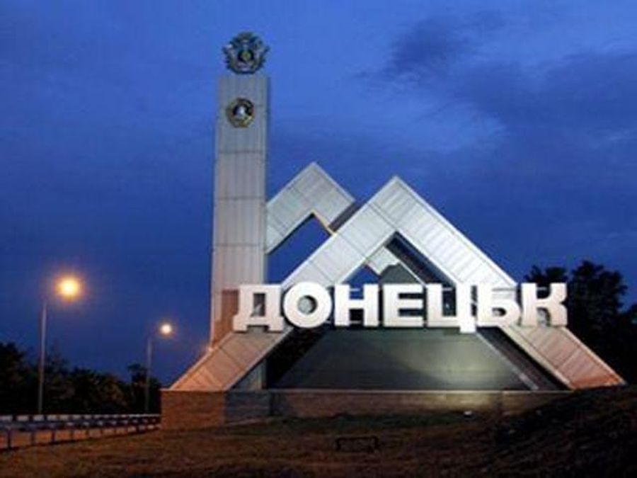 Вночі в Донецьку йшли запеклі бої, є жертви серед мирного населення Вночі в Донецьку йшли запеклі бої, є жертви серед мирного населення