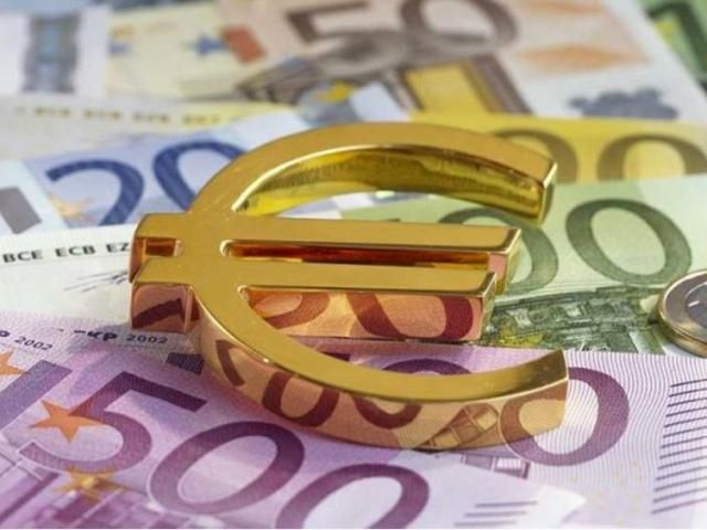 Доллар и евро выросли — курсы валют на 25 июля Доллар и евро выросли — курсы валют на 25 июля