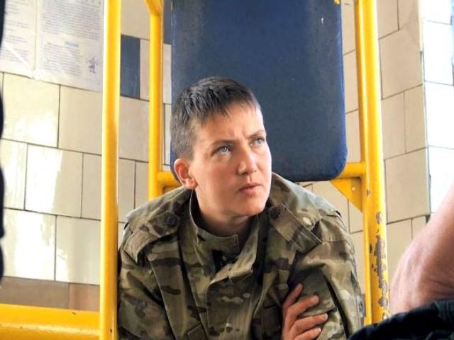 Захист Савченко оскаржуватиме її арешт у Страсбурзькому суді Захист Савченко оскаржуватиме її арешт у Страсбурзькому суді