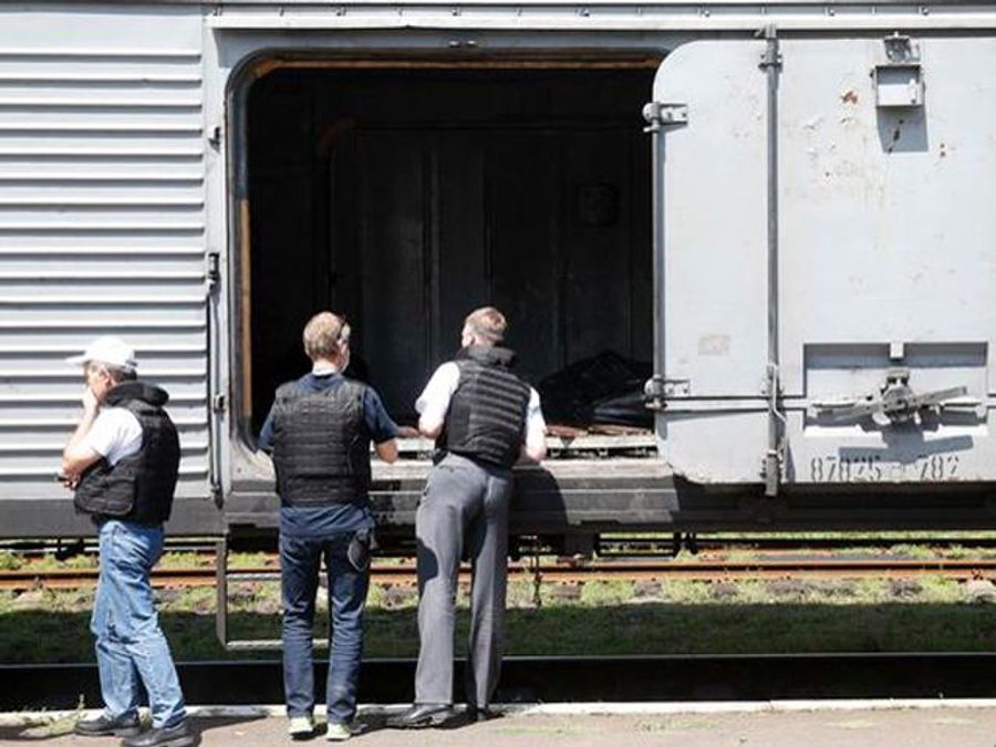Ще один літак з тілами пасажирів малайзійського лайнера вилетів з Харкова до Нідерландів Ще один літак з тілами пасажирів малайзійського лайнера вилетів з Харкова до Нідерландів