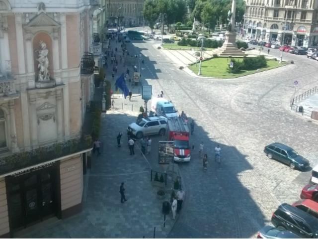 Во Львове "заминировали" 10 объектов в разных частях города