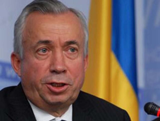 Терористи продовжують обстрілювати житлові квартали Донецька Терористи продовжують обстрілювати житлові квартали Донецька