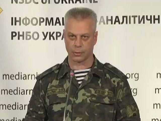 Військові знешкодили 8 одиниць техніки та близько 20 терористів, — РНБО Військові знешкодили 8 одиниць техніки та близько 20 терористів, — РНБО