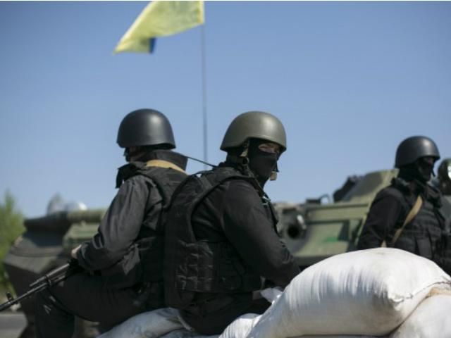 Террористы пытаются вернуть утраченные позиции в районе Саур-Могилы, — Тимчук