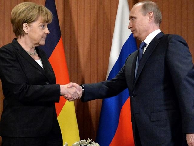 The Independent: Путін і Меркель ведуть таємні переговори