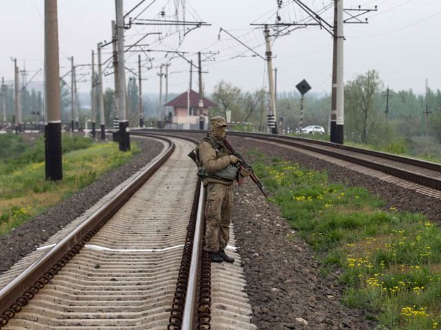 На Донецькій залізниці закрито понад 50 станцій