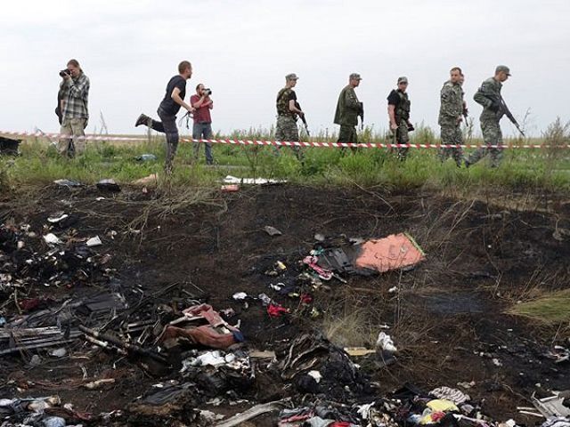 Поліцейська місія з Малайзії прибула в Україну для розслідування катастрофи Boeing
