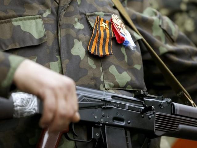 У Луганську після оповіщення тривоги терористи ведуть вогонь по бомбосховищах, — ЗМІ 