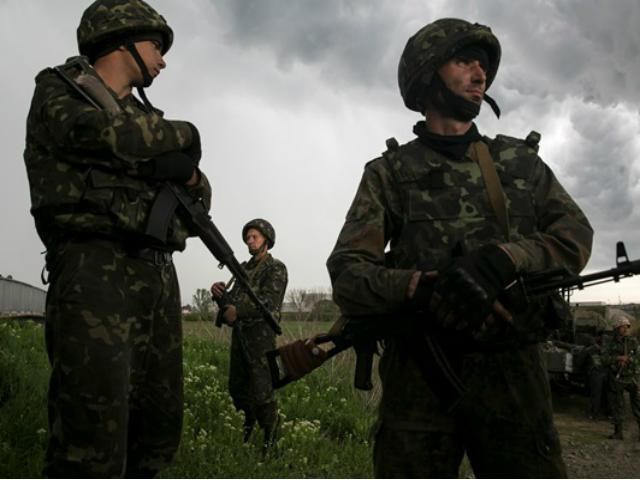 Тривають бої за Торез, Шахтарськ і Сніжне Тривають бої за Торез, Шахтарськ і Сніжне