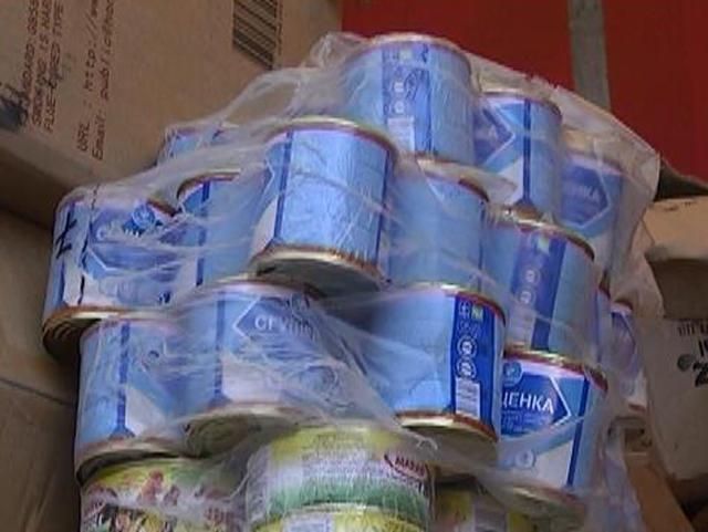 З Луганська через "зелений коридор" уже виїхало півтисячі мешканців З Луганська через "зелений коридор" уже виїхало півтисячі мешканців