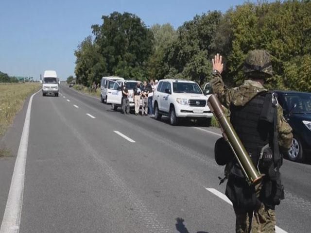 АТО сьогодні: Шахтарськ під контролем, Росія далі нарощує війська біля української території