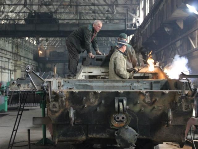 У Харкові на території Бронетанкового заводу пролунав вибух, — ЗМІ (Фото)