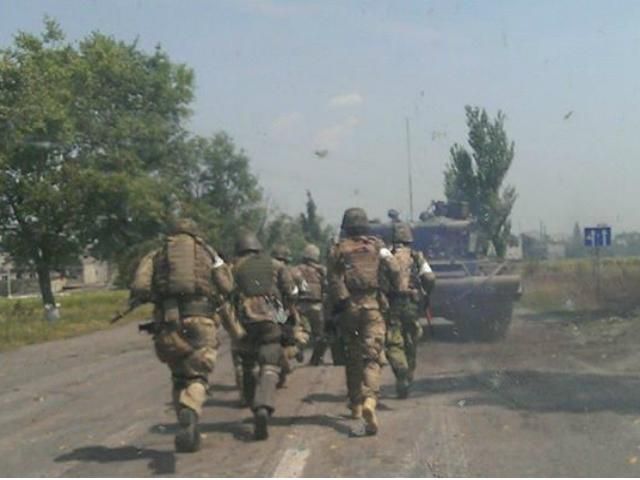 Під час бою в передмісті Донецька загинув 1 боєць і 10 поранено, — батальйон "Азов"