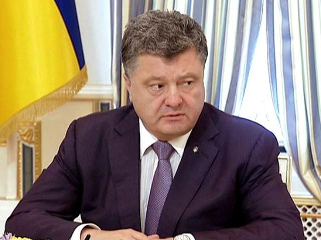 Порошенко пропонує у зону АТО відправляти воєнкомів