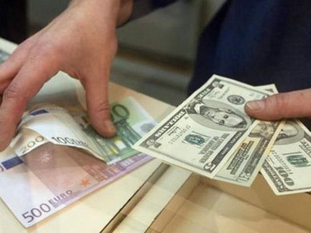 Доллар и евро снова подорожали — курсы валют на 8 августа