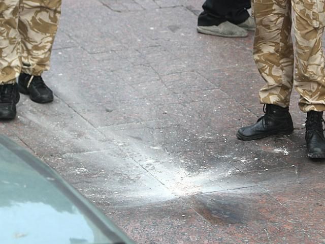У Києві затримали чоловіка, який кинув гранату біля Українського дому У Києві затримали чоловіка, який кинув гранату біля Українського дому