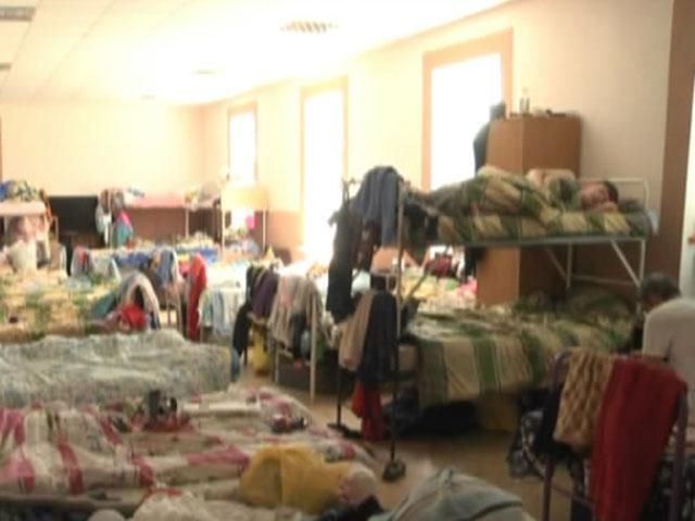 Беженцев из Донбасса больше не будут принимать в Москве и Крыму Беженцев из Донбасса больше не будут принимать в Москве и Крыму