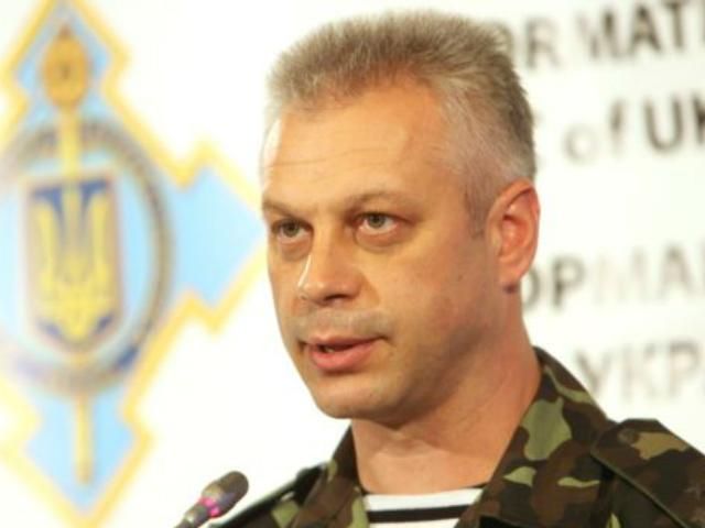 Терористи обстріляли пасажирський автобус, який їхав за маршрутом Донецьк – Ростов Терористи обстріляли пасажирський автобус, який їхав за маршрутом Донецьк – Ростов