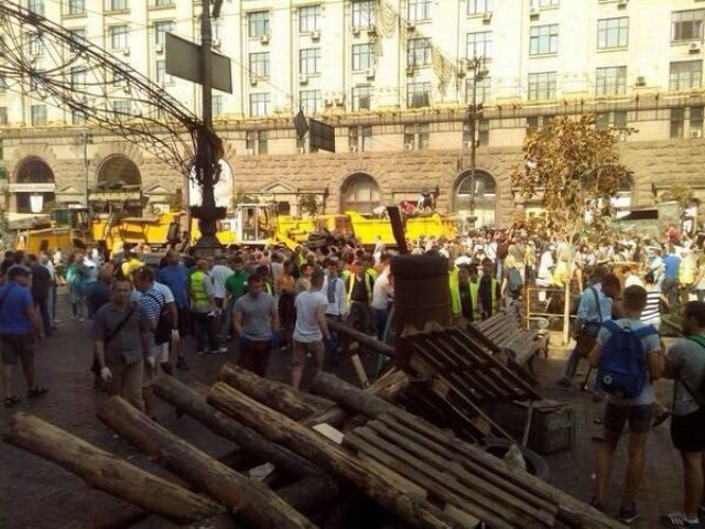На Майдане пострадали 3 человека, — милиция