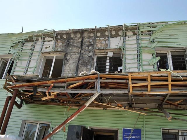 РФ обстреливает украинских пограничников "Шмелями", те в ответ — майдановские песни (Фото) РФ обстреливает украинских пограничников "Шмелями", те в ответ — майдановские песни (Фото)