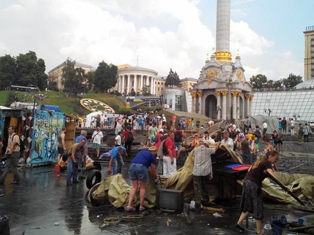Міліція у Києві шукає речові докази злочинів, скоєних на Майдані