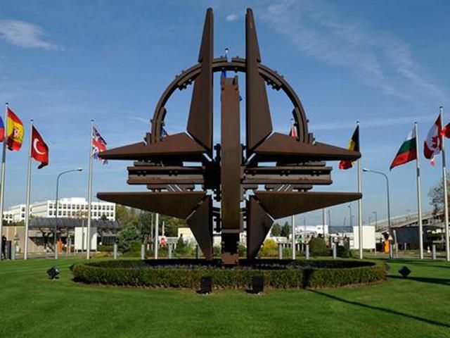 Штаб-квартира НАТО обмежила допуск російських дипломатів, — посол України Штаб-квартира НАТО обмежила допуск російських дипломатів, — посол України