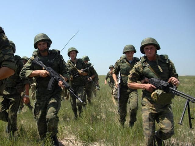 У Росії стартують масштабні навчання десантників У Росії стартують масштабні навчання десантників