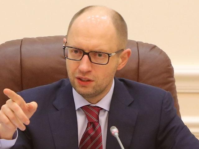 В АТО участвуют 50 тысяч украинцев, — Яценюк В АТО участвуют 50 тысяч украинцев, — Яценюк