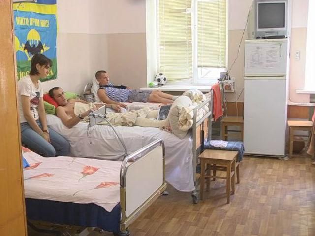 Пораненим із зони АТО потрібна психологічна допомога, — лікарі Пораненим із зони АТО потрібна психологічна допомога, — лікарі