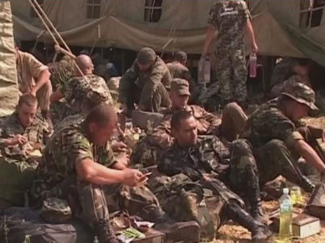 Яценюк пообещал, что 72 бригаду не отправят в зону АТО Яценюк пообещал, что 72 бригаду не отправят в зону АТО