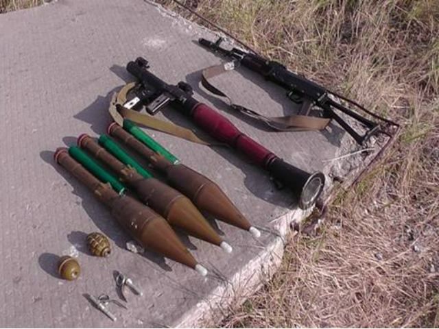 СБУ затримала в зоні АТО терористичну групу (Фото) СБУ затримала в зоні АТО терористичну групу (Фото)