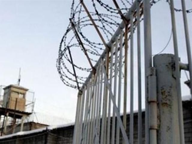 42 засуджених повернулися до обстріляної виправної колонії у Донецьку 42 засуджених повернулися до обстріляної виправної колонії у Донецьку