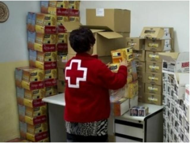 Росія пропонує супроводжувати гуманітарний вантаж в Україну, — Червоний Хрест Росія пропонує супроводжувати гуманітарний вантаж в Україну, — Червоний Хрест