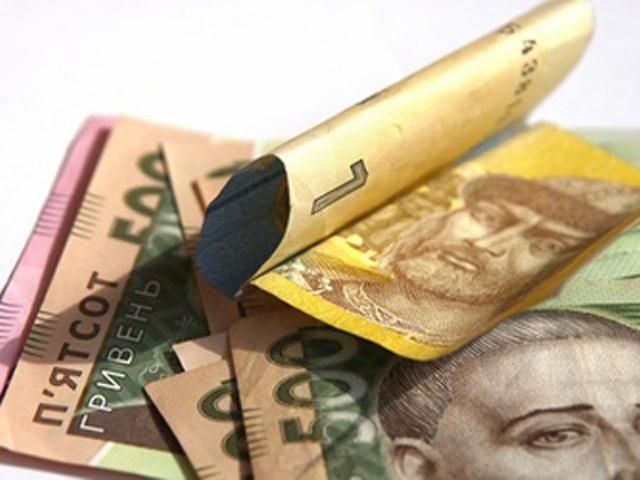 НБУ: Основна причина падіння гривні — військові дії у східних регіонах країни НБУ: Основна причина падіння гривні — військові дії у східних регіонах країни