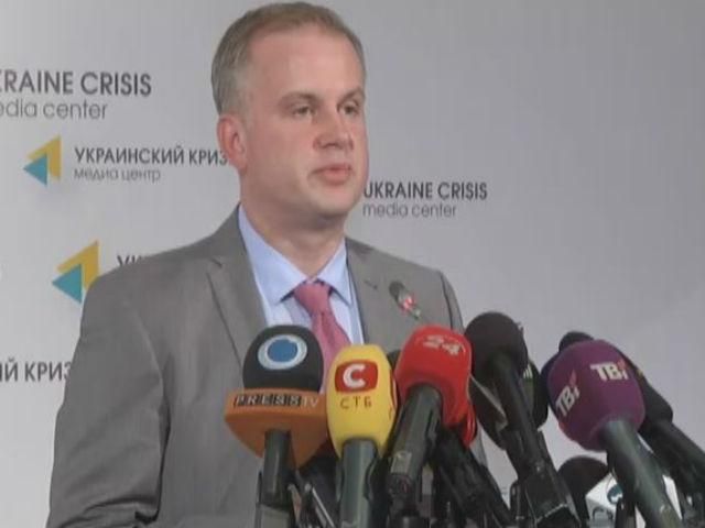 Іноземний військовий супровід гуманітарних вантажів виключений, — МЗС Іноземний військовий супровід гуманітарних вантажів виключений, — МЗС