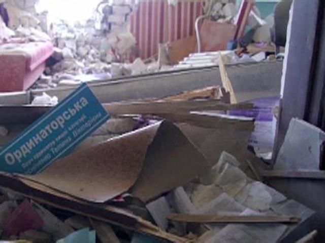 В Луганську обстріляли психлікарню В Луганську обстріляли психлікарню