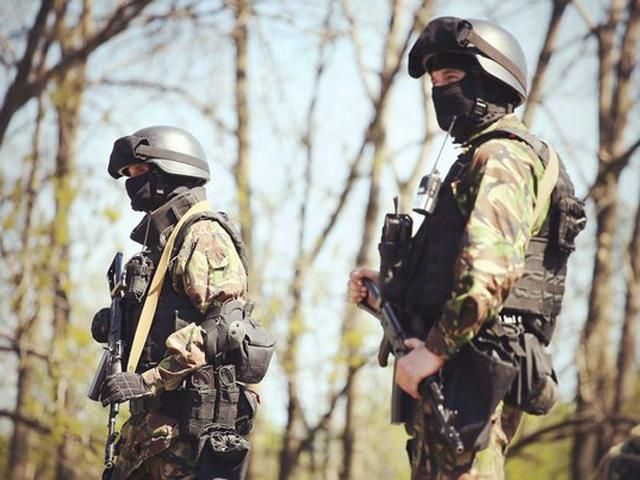Сили АТО продовжують блокувати терористів у Луганській та Донецькій областях, — Тимчук 