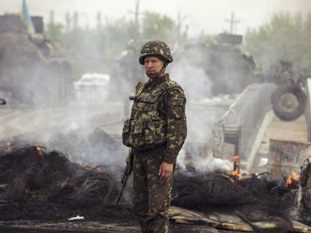 Позиции украинских военных в очередной раз обстреляли из "Градов", в частности, с территории РФ